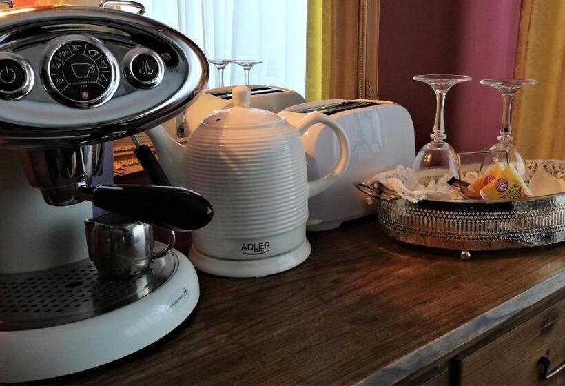 Habitació Estàndard Vista Jardí, Vinoteegi Residents