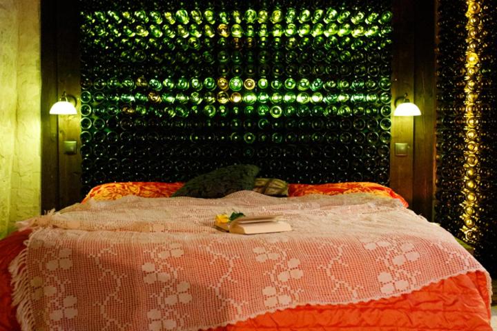 Bungalow Deluxe, Vinoteegi Residents