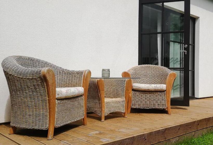 Habitació Deluxe Vista Jardí, Vinoteegi Residents