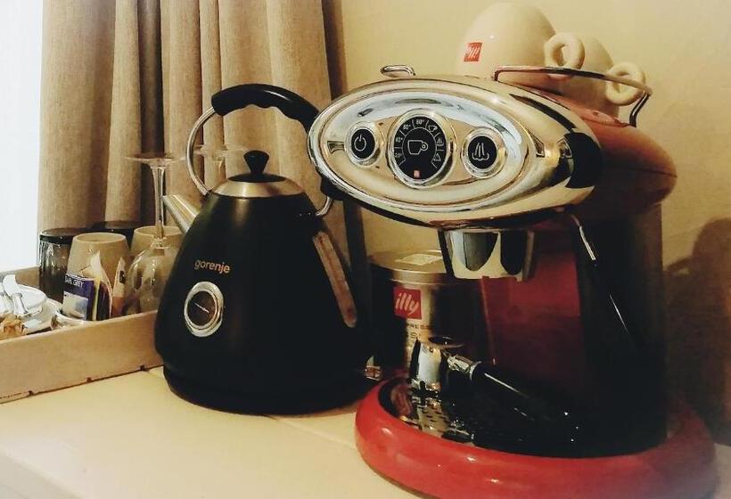 Habitació Deluxe Vista Jardí, Vinoteegi Residents