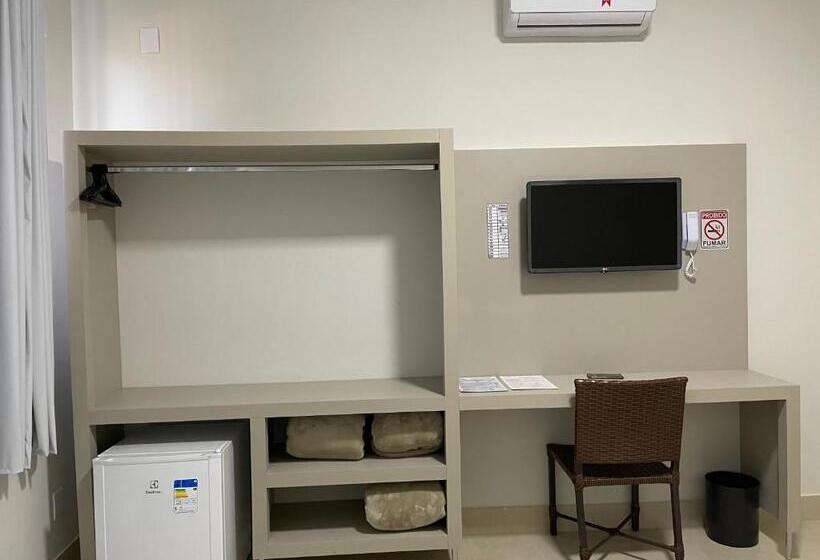 غرفة قياسية رباعية, Escarpas Resort