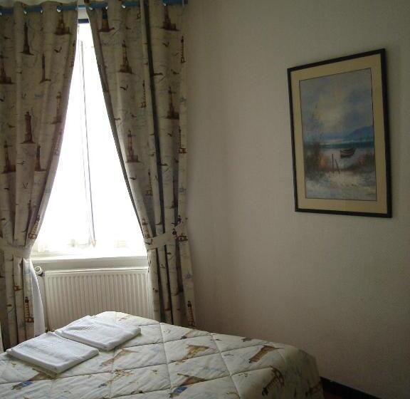 اتاق استاندارد یک نفره, Hôtel De La Gare