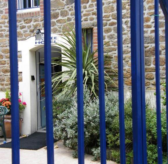 اتاق استاندارد یک نفره, Hôtel De La Gare