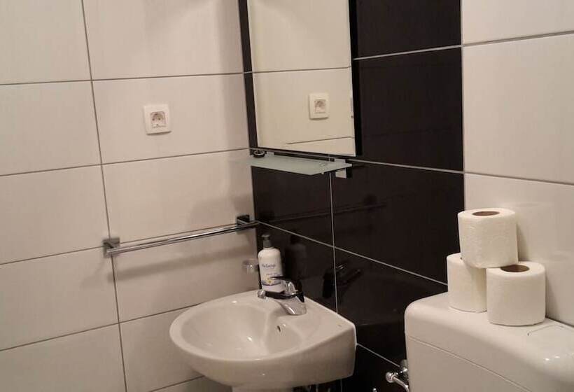 اتاق استاندارد, Marinko Kozina    Medjugorje