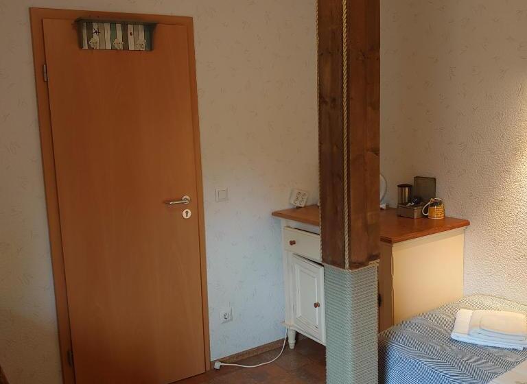 חדר סטנדרט יחיד, De Cyprian Bed & Breakfast