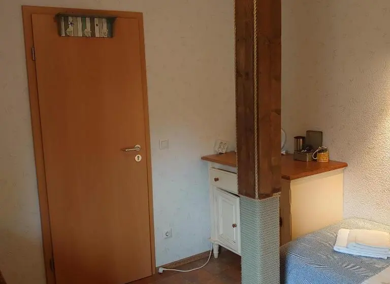 スタンダードシングルルーム, De Cyprian Bed & Breakfast