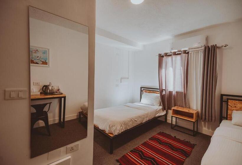 اتاق لوکس, Nomads Hotel Petra