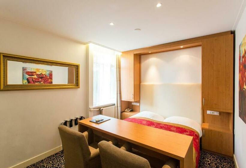 חדר סטנדרט, Cafe Restaurant De Gouden Karper