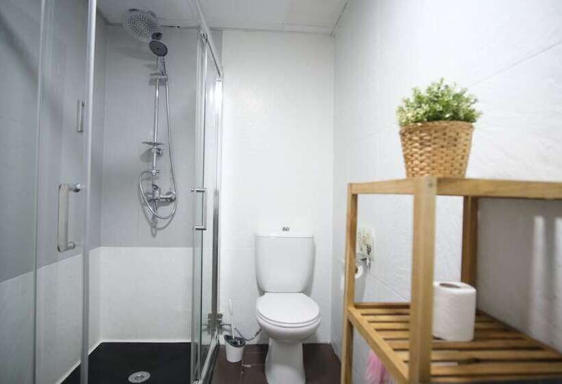 스탠다드 룸 공동 욕실, Urban Rooms Alicante