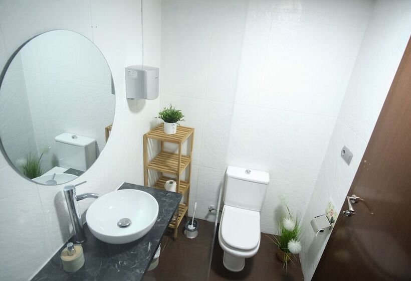 스탠다드 룸 공동 욕실, Urban Rooms Alicante