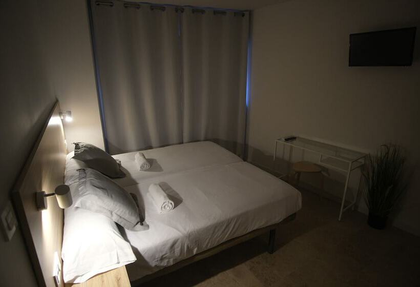 스탠다드 룸 공동 욕실, Urban Rooms Alicante