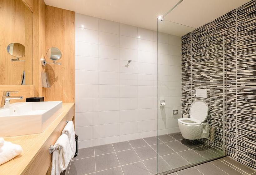 Номер Deluxe с Балконом, 46