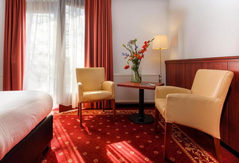 חדר סטנדרט, De Schildkamp