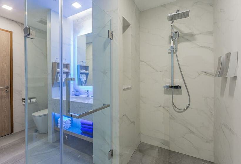디럭스 4인 룸, Bluesotel Smart Krabi Aonang Beach   Adults Only   Sha Extra Plus