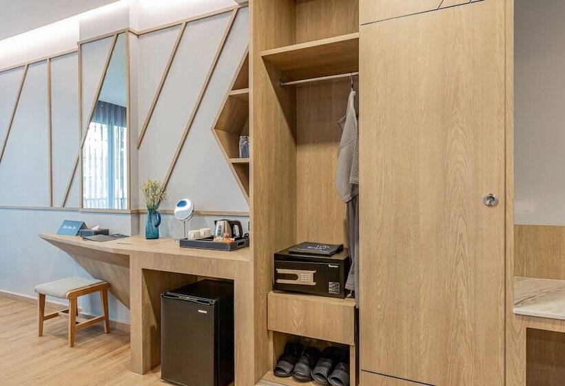 غرفة ديلوكس رباعية, Bluesotel Smart Krabi Aonang Beach   Adults Only   Sha Extra Plus