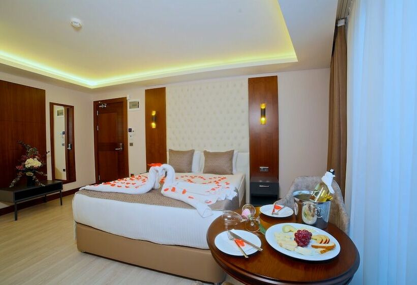 اتاق لوکس, My Dream Istanbul