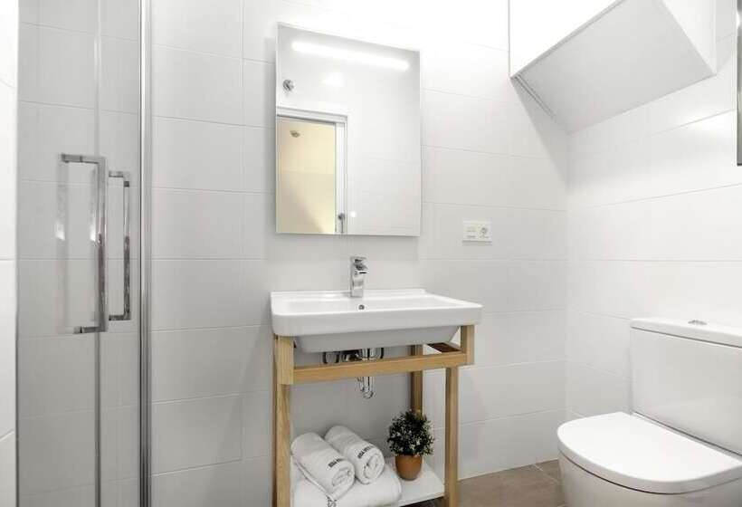 חדר סטנדרט מותאם לאדם עם מוגבלויות, Sansebastiánforyou 32 De Agosto Rooms