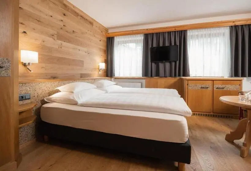 آپارتمان 1 خوابه با بالکن, Jochum Hotel Garni