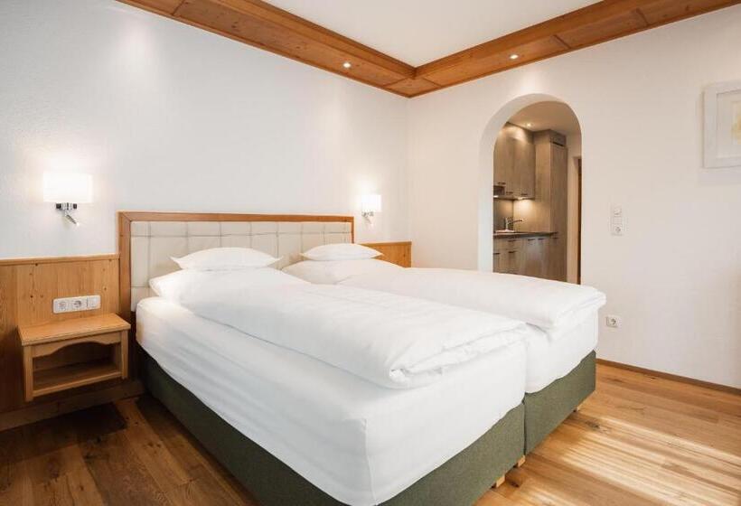 Apartamento 1 Dormitório com Sacada, Jochum Hotel Garni