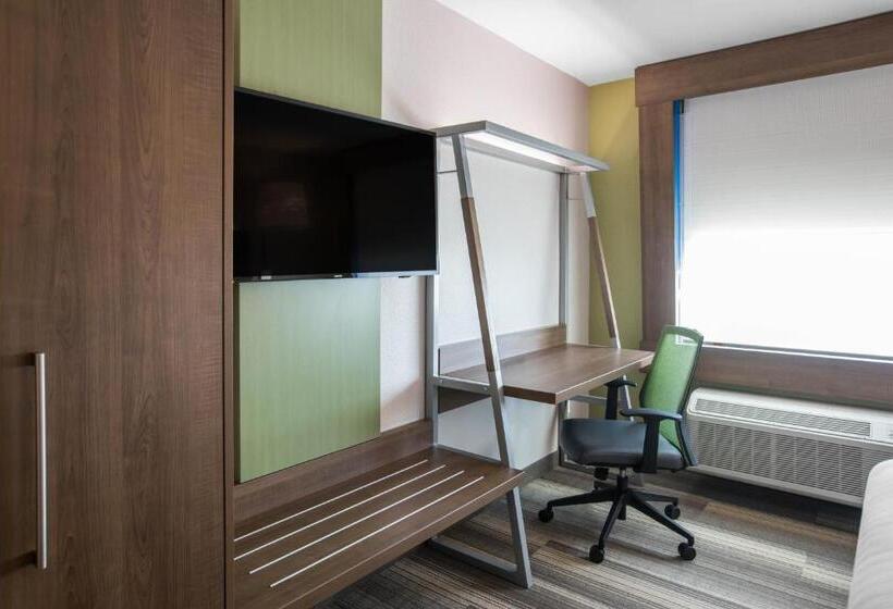 Стандартный Номер Кровать Кинг, Holiday Inn Express & Suites Ludington, An Ihg