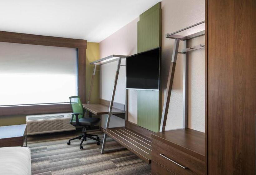 Номер Executive Кровать Кинг, Holiday Inn Express & Suites Ludington, An Ihg