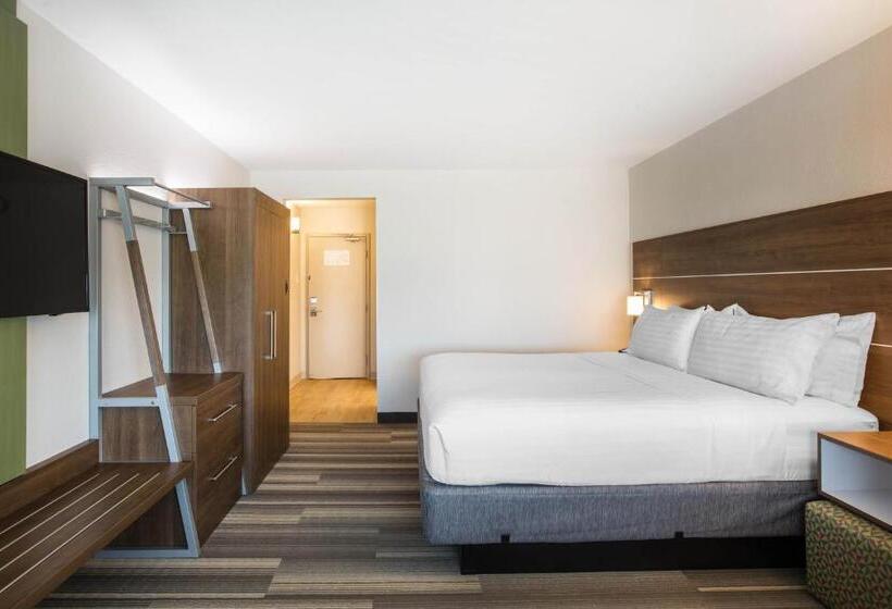 Номер Executive Кровать Кинг, Holiday Inn Express & Suites Ludington, An Ihg