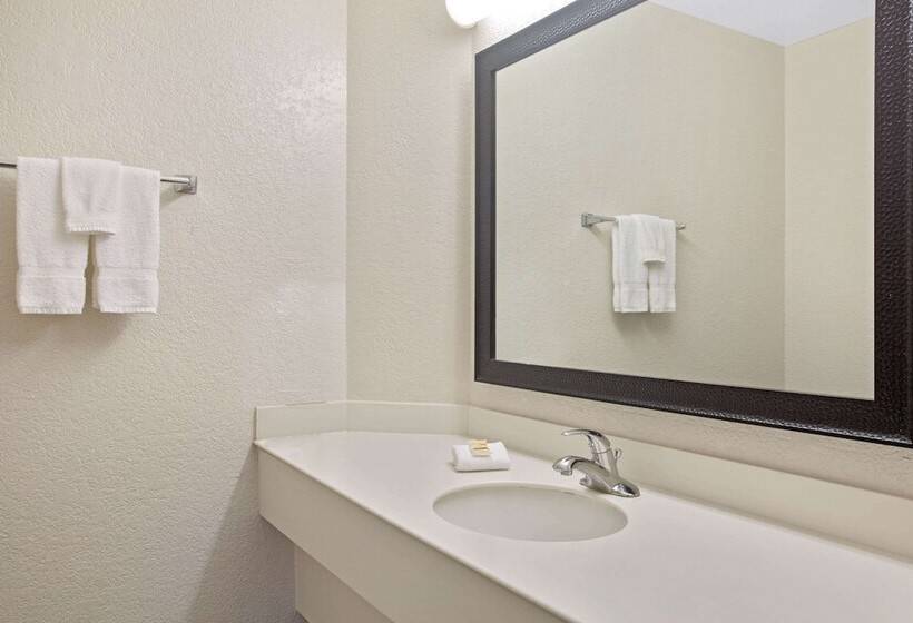 Номер Deluxe, La Quinta Inn By Wyndham San Marcos