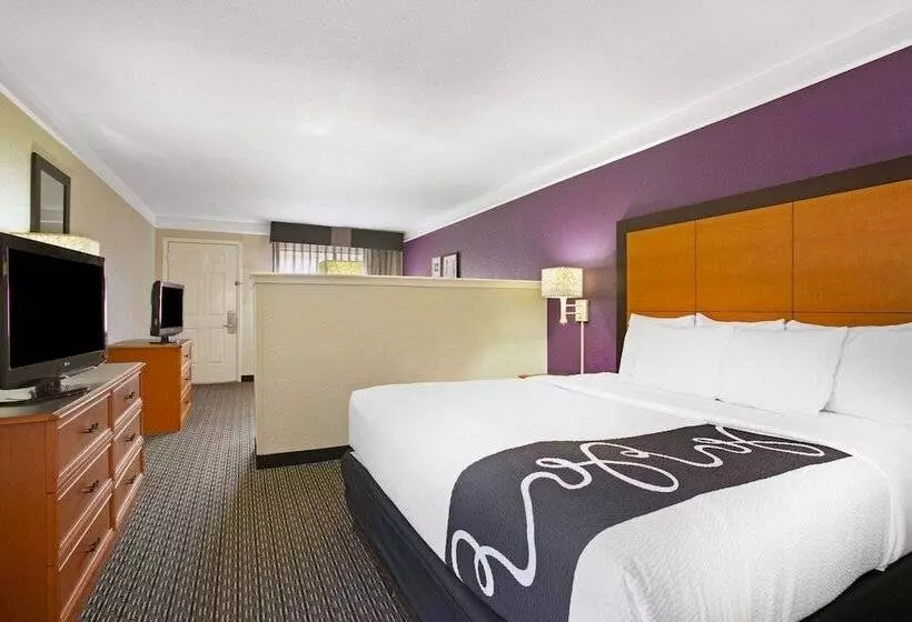 デラックスルーム, La Quinta Inn By Wyndham San Marcos