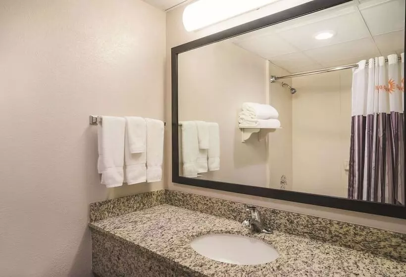 スイート, La Quinta Inn By Wyndham San Marcos