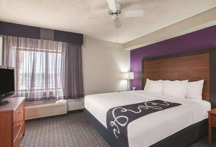 スイート, La Quinta Inn By Wyndham San Marcos