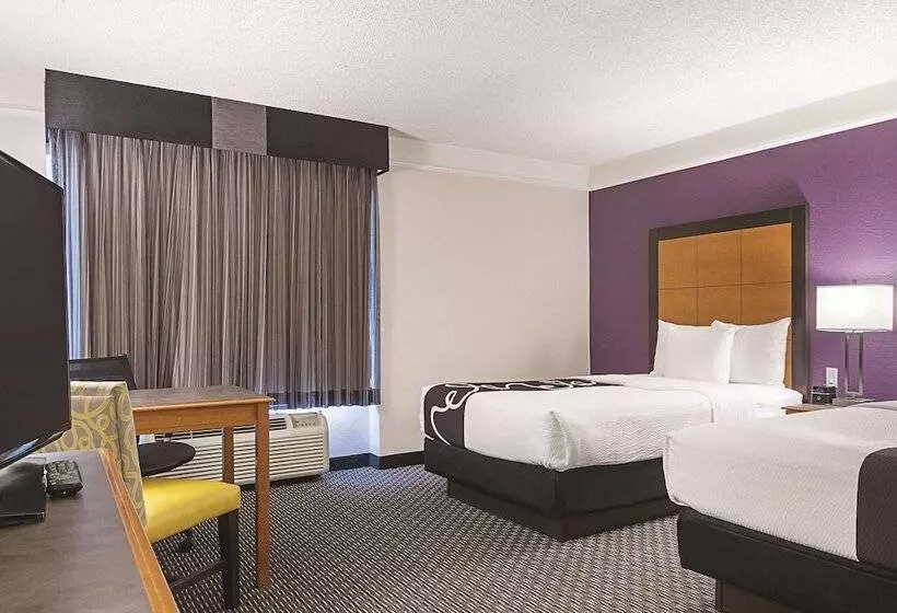 اتاق استاندارد با 2 تخت دوبل, La Quinta Inn & Suites By Wyndham Ontario Airport