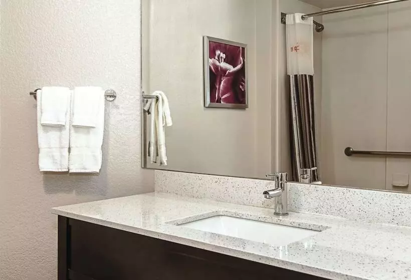 اتاق لوکس, La Quinta Inn & Suites By Wyndham Ontario Airport