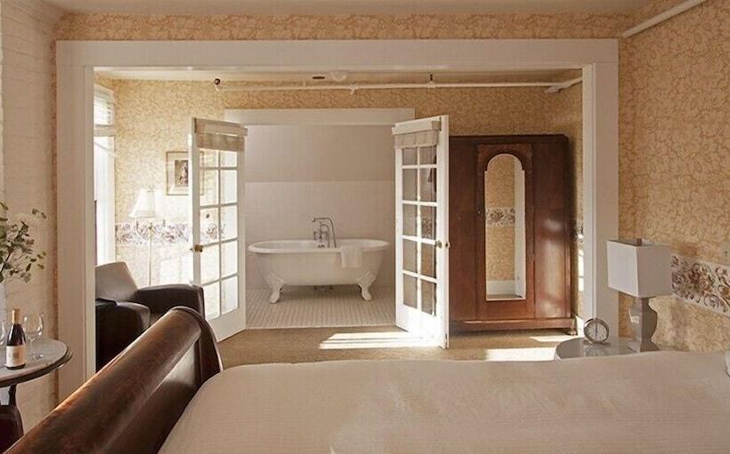 Номер Deluxe, Maccallum House Inn
