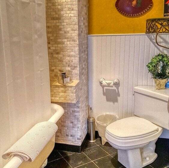 高级大房间, Lilac Inn