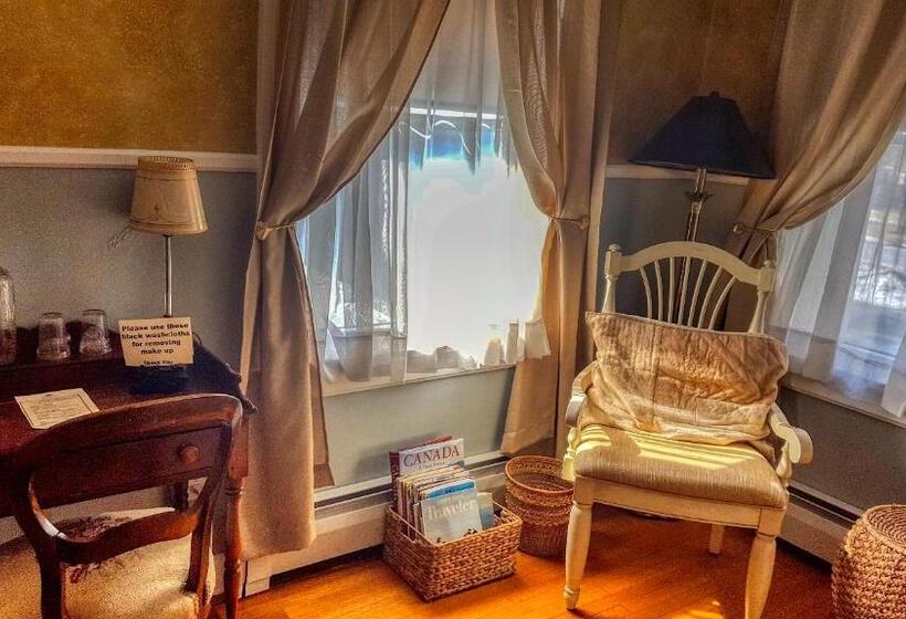 高级大房间, Lilac Inn