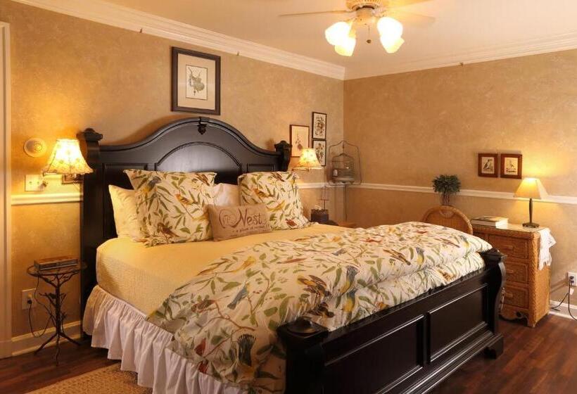 带大床的高级房间, Lilac Inn