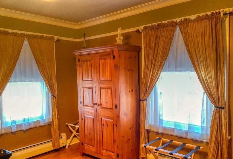 Номер Superior Кровать Кинг, Lilac Inn