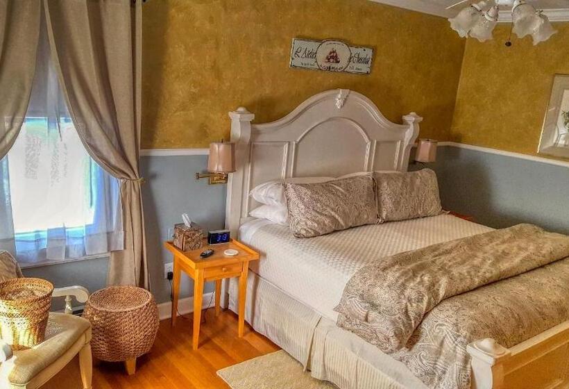 带大床的高级房间, Lilac Inn