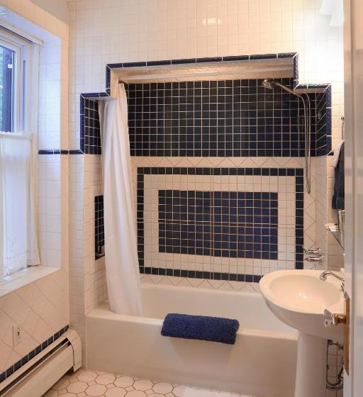 带大床的高级房间, Lilac Inn