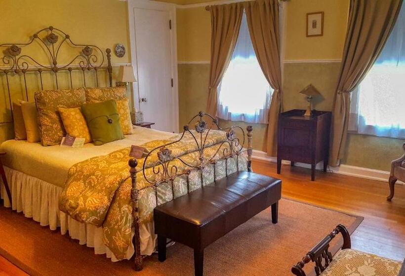 标准间, Lilac Inn