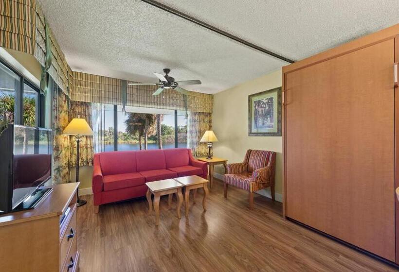 شقة غرفة واحدة, Lehigh Resort Club