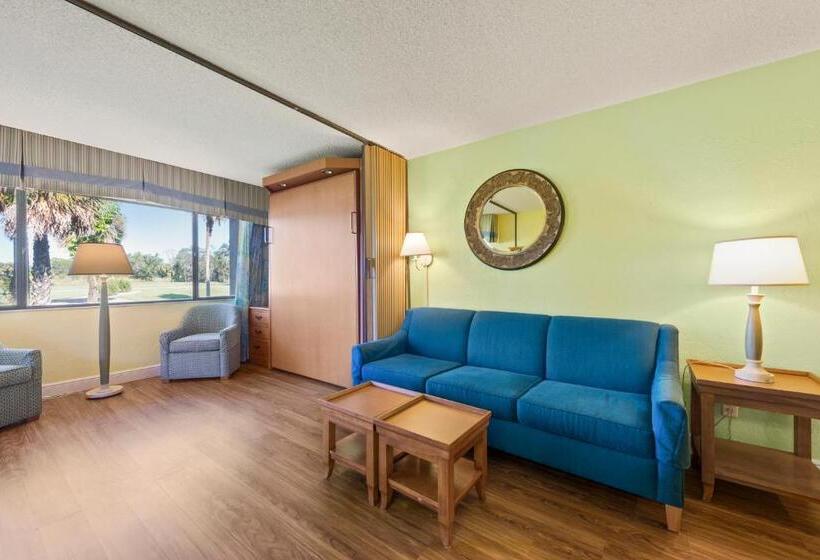 إستوديو قياسى, Lehigh Resort Club