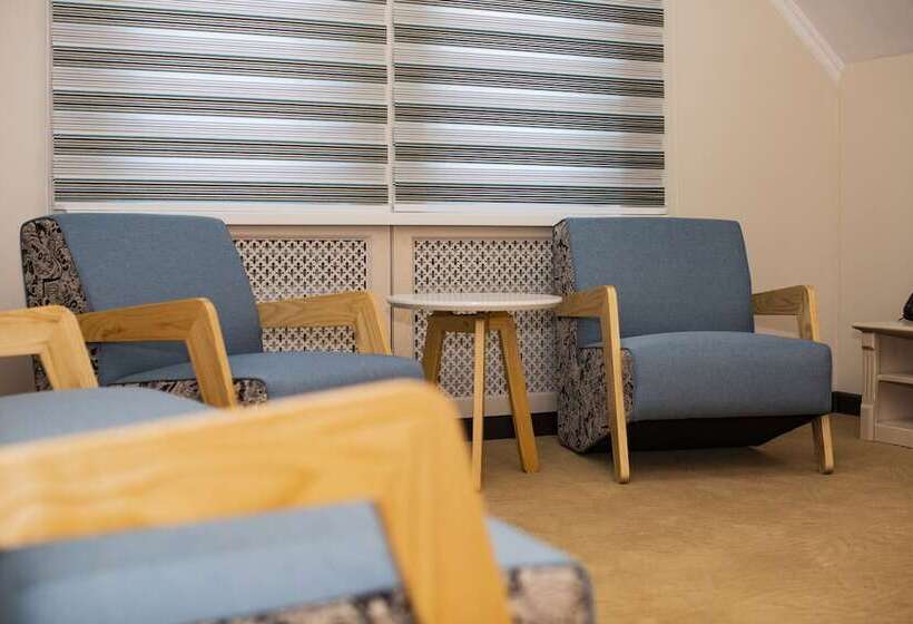 اتاق لوکس, Sulo Atyrau