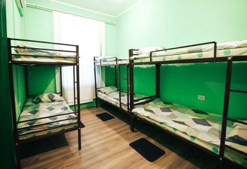 تختخواب در اتاق مشترک, Hostel “lime”