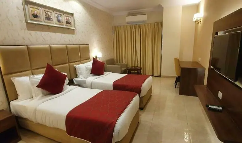 Deluxe Kamer, Highway Hari