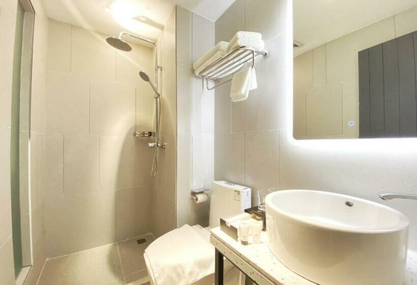 スタンダードルーム, Yunfan