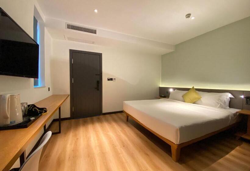 バルコニー付きスタンダードルーム, Yunfan