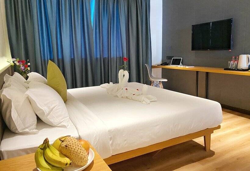 デラックスルーム, Yunfan