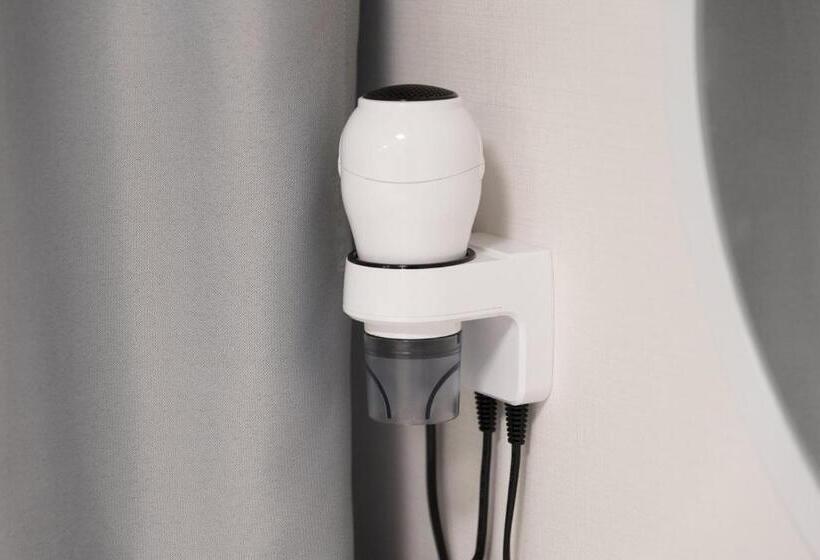 패밀리 룸, La Famille