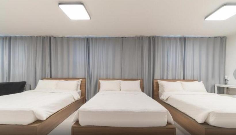 패밀리 룸, La Famille